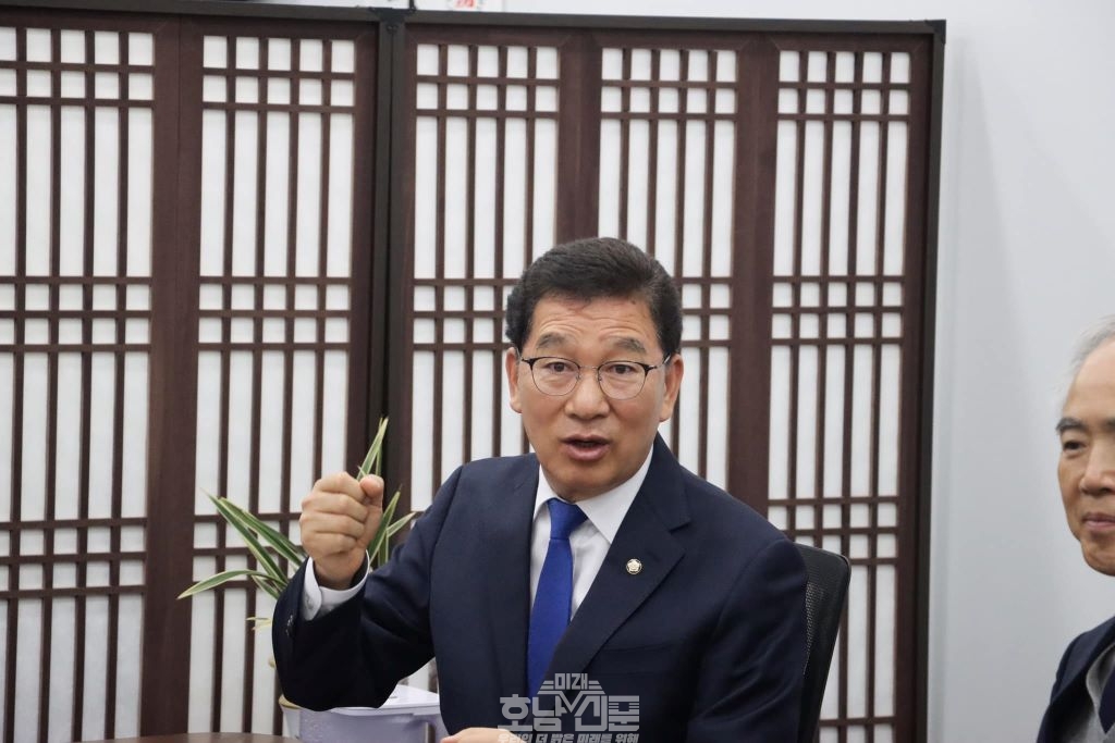 더불어민주당 신정훈 행안위원장